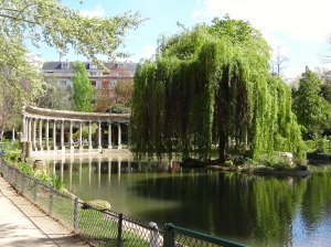 Pond at Parc Monceau