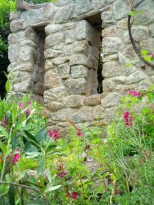 A garden wall in the Mediterranean Basin